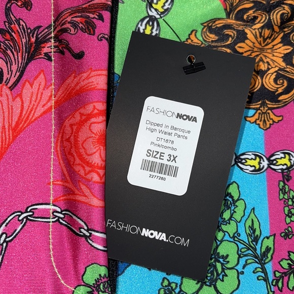 Fashion Nova stretchy “designer” pants - Picture 4 of 4